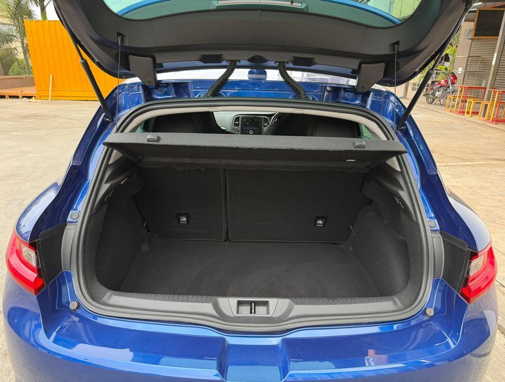 RENAULT MEGANE GT - PRG Motors Ltd