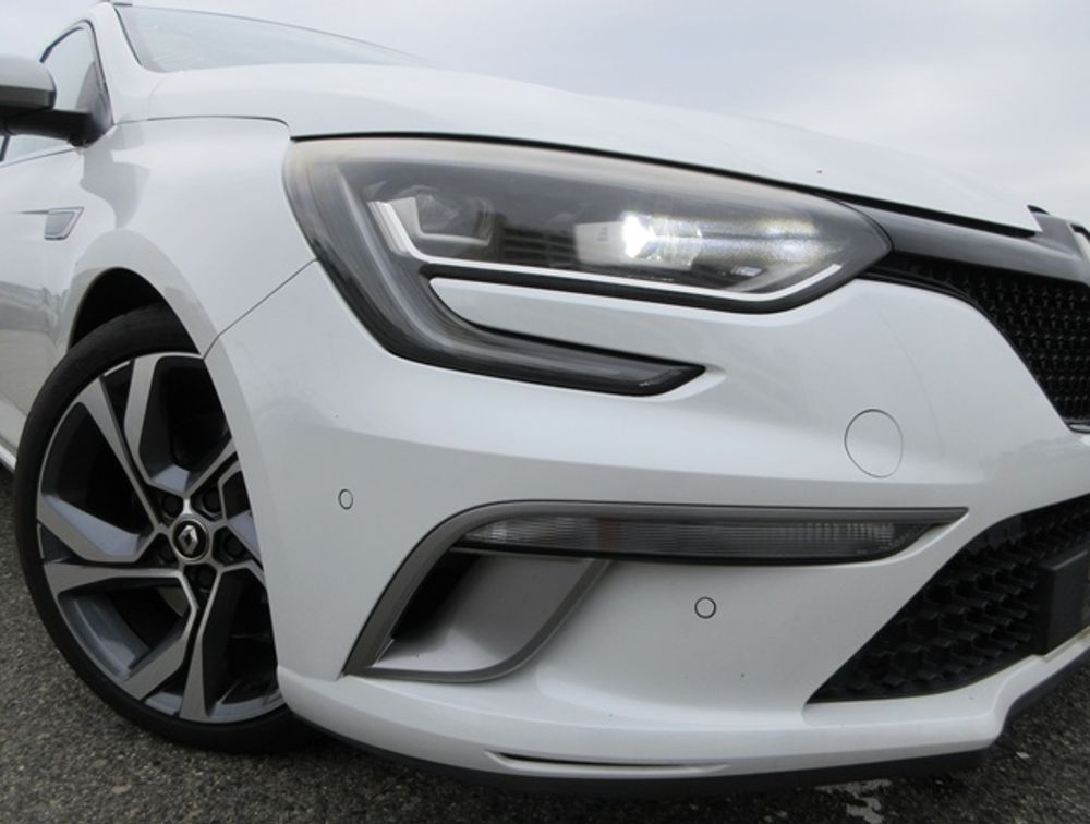 RENAULT MEGANE SPORT TOURER GT - PRG Motors Ltd