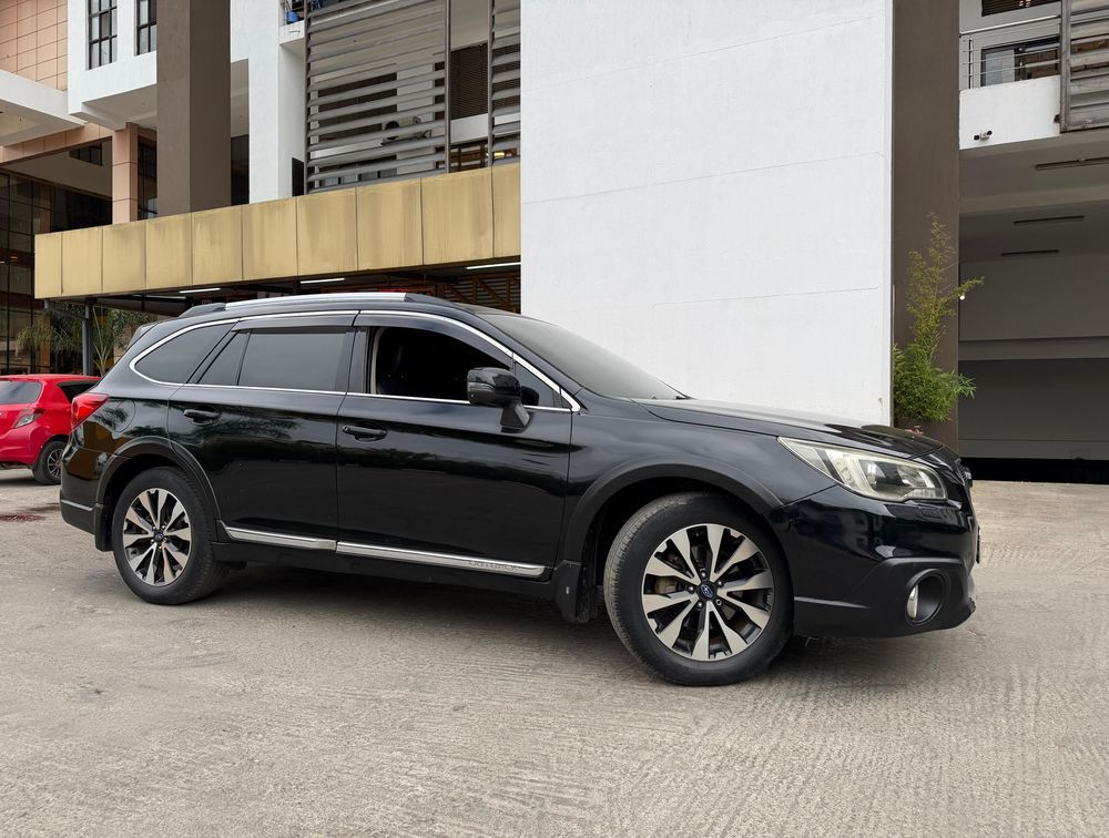 SUBARU OUTBACK