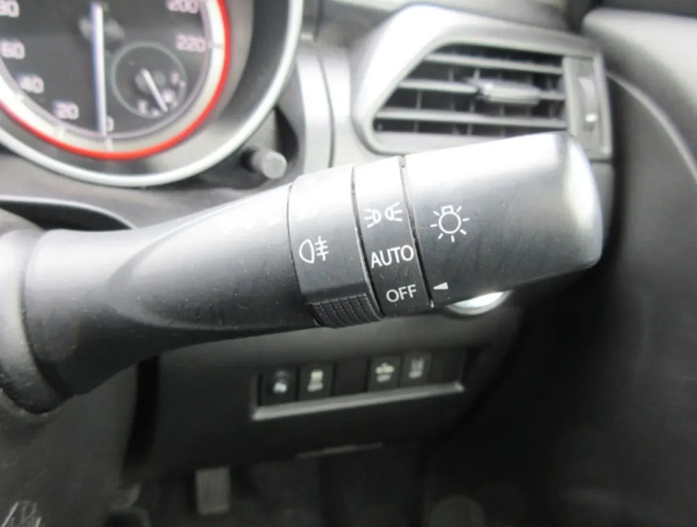 SUZUKI SWIFT XR LIMITED - PRG Motors Ltd