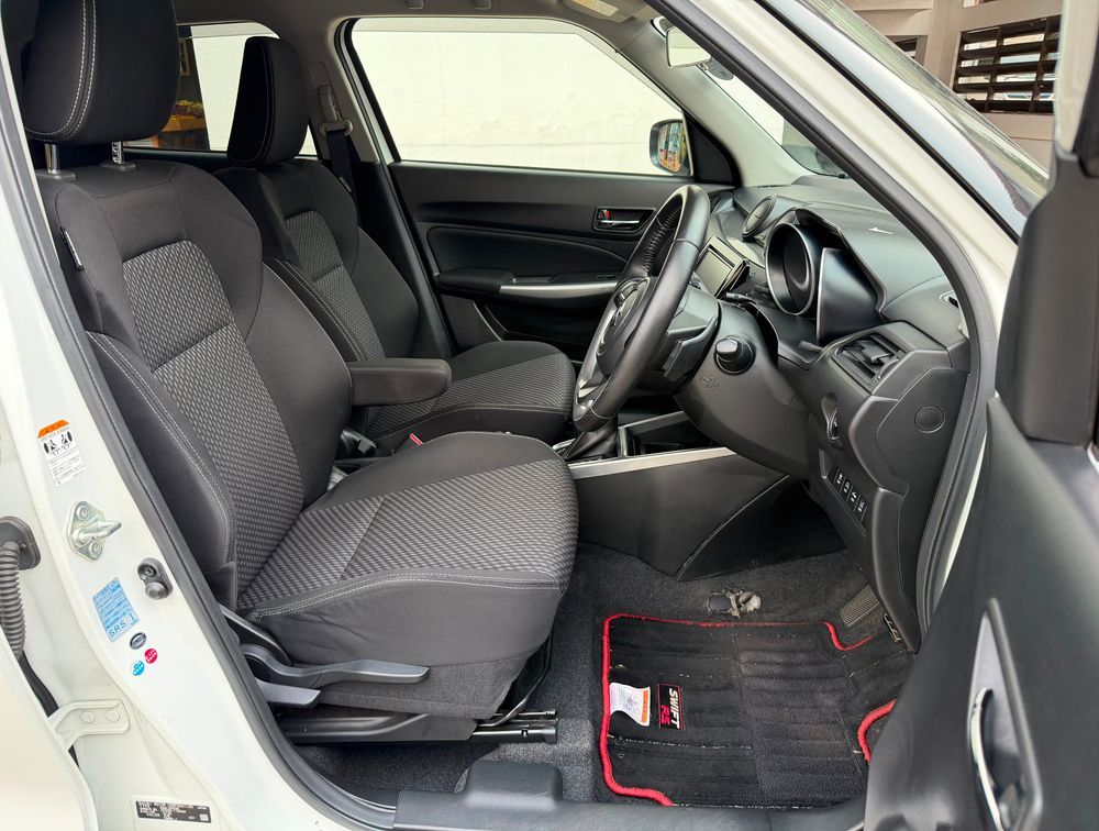 SUZUKI SWIFT RS HYBRID - PRG Motors Ltd