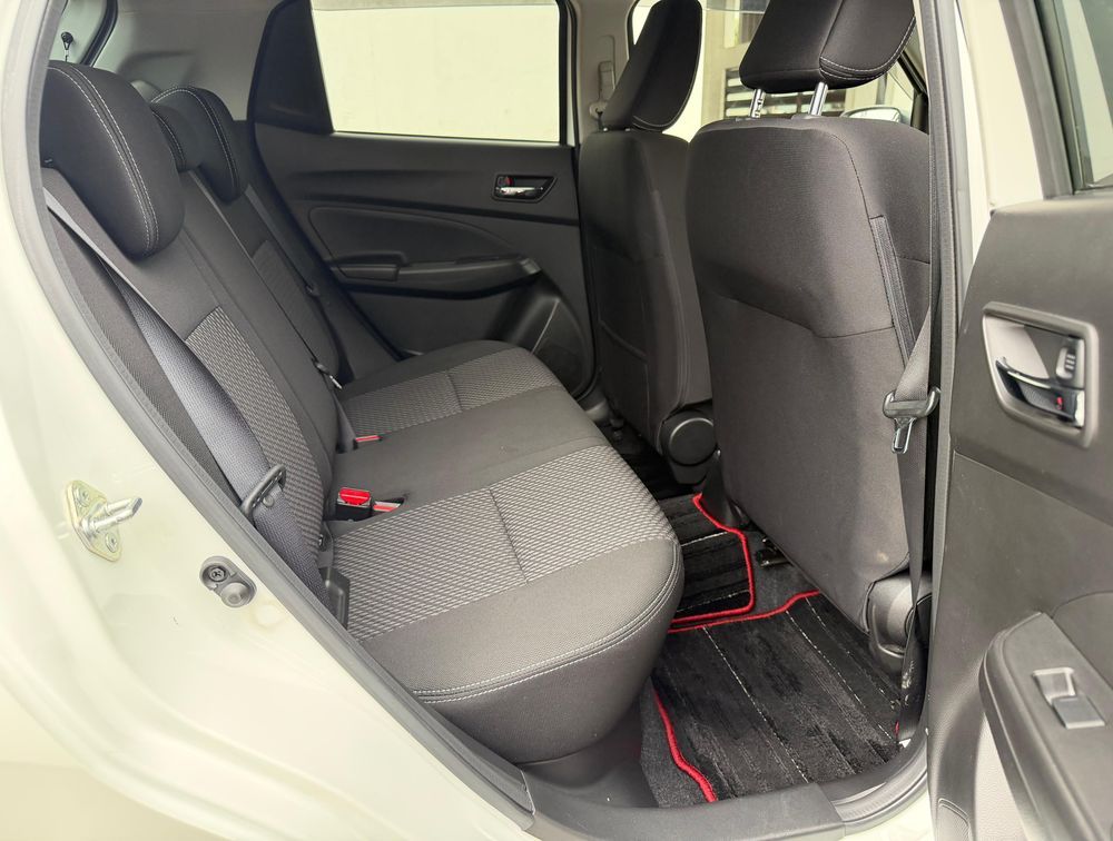 SUZUKI SWIFT RS HYBRID - PRG Motors Ltd