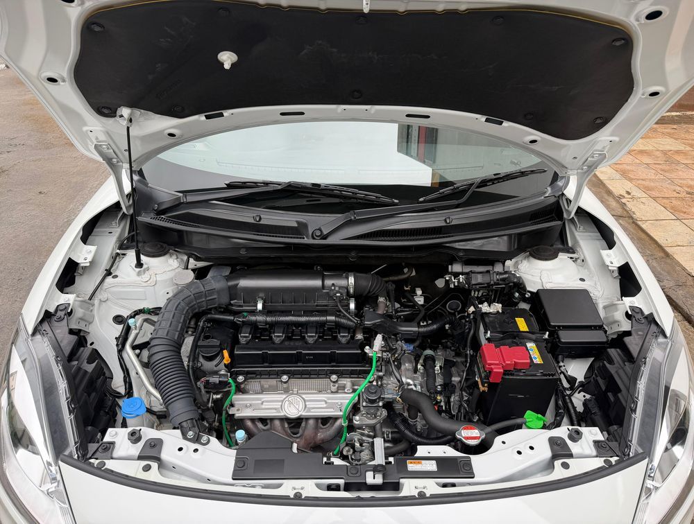 SUZUKI SWIFT RS HYBRID - PRG Motors Ltd