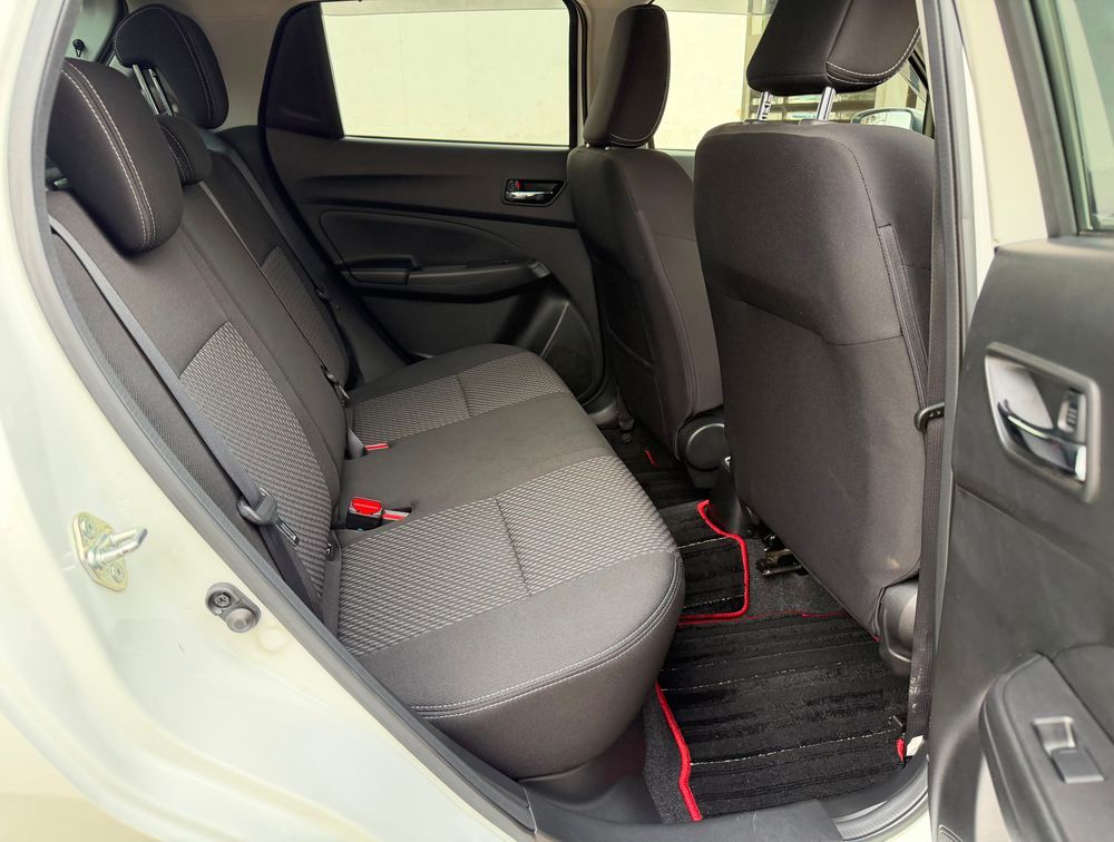 SUZUKI SWIFT RS HYBRID - PRG Motors Ltd