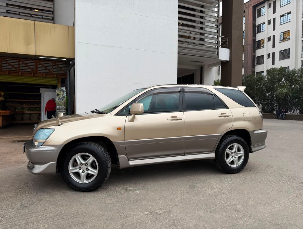 TOYOTA HARRIER  - PRG Motors Ltd