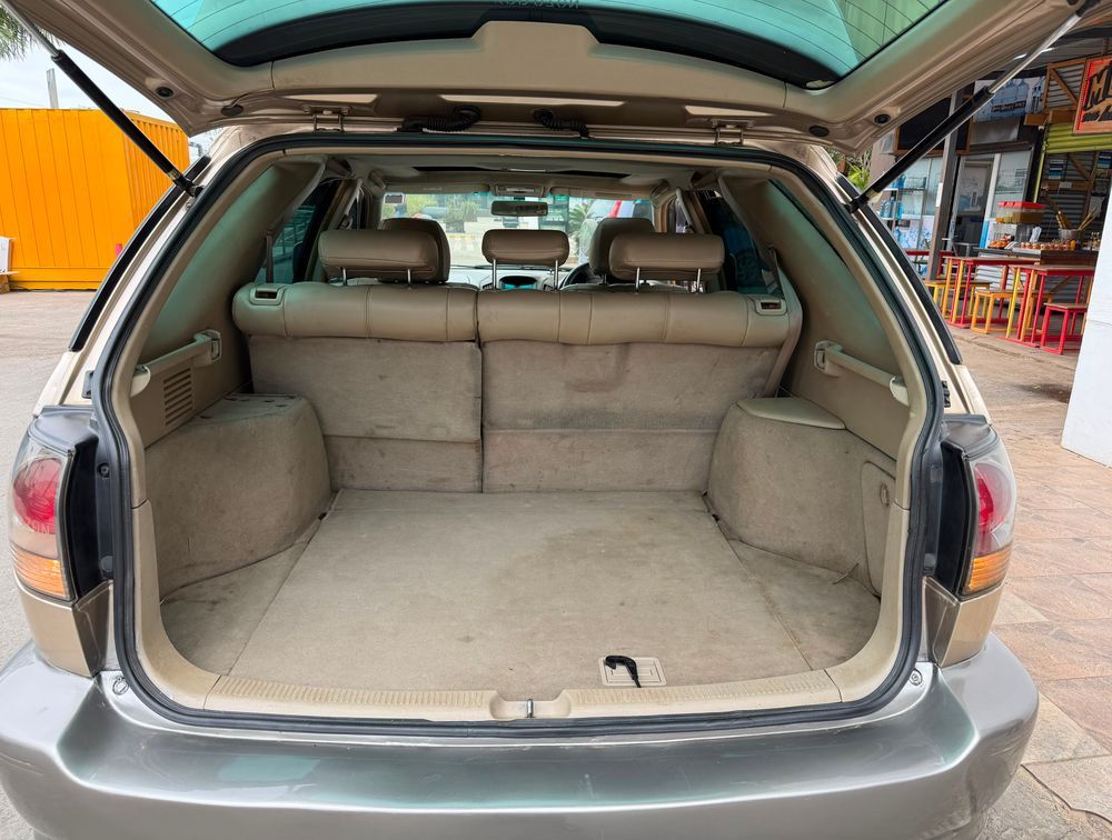 TOYOTA HARRIER  - PRG Motors Ltd