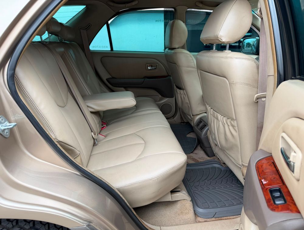 TOYOTA HARRIER  - PRG Motors Ltd