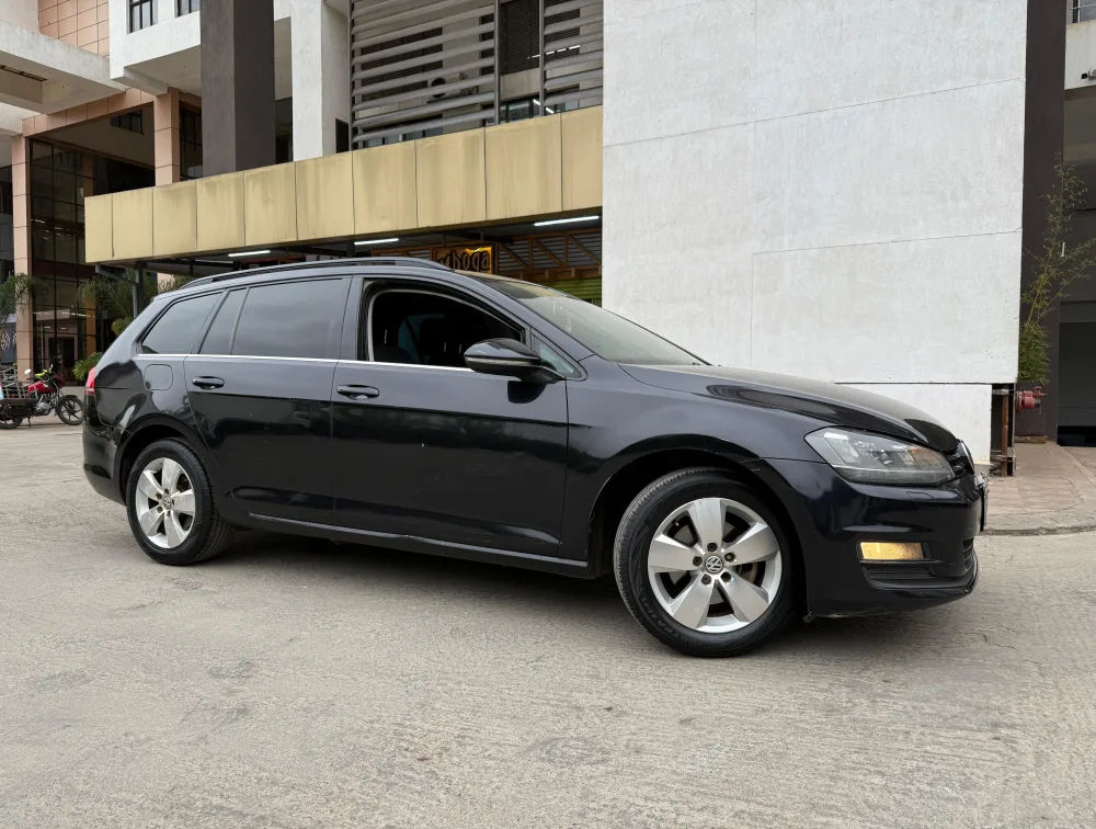 VOLKSWAGEN GOLF VARIANT