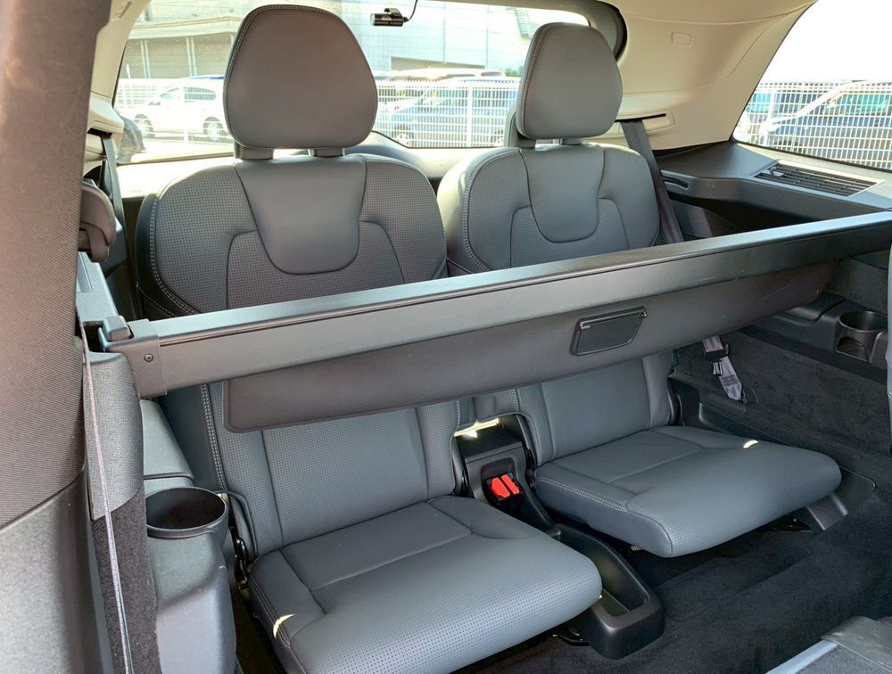 VOLVO XC90 MOMENTUM - PRG Motors Ltd