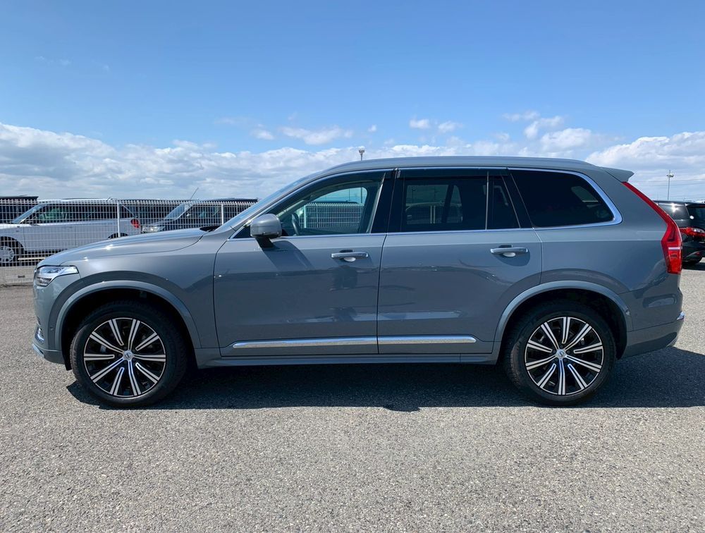 VOLVO XC90 MOMENTUM - PRG Motors Ltd