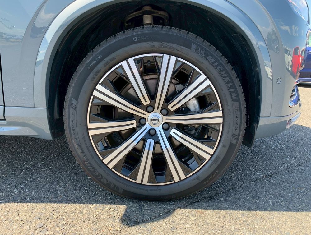 VOLVO XC90 MOMENTUM - PRG Motors Ltd