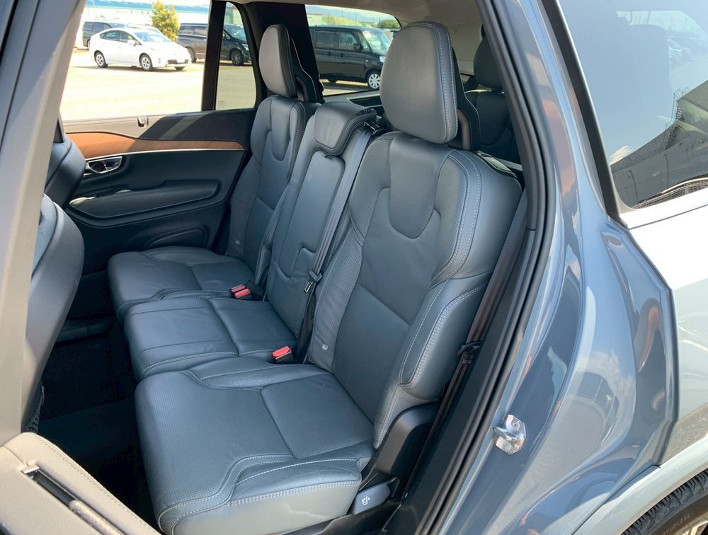 VOLVO XC90 MOMENTUM - PRG Motors Ltd
