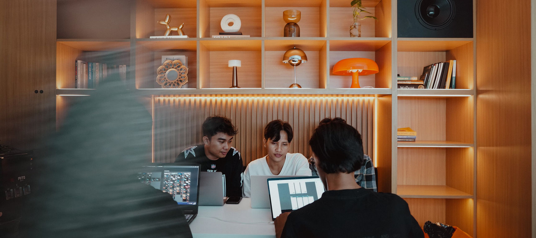 Primo Motif design awards including Awwwards, Creative Circle, CSS Design Awards, Webby Awards, and FWA recognition