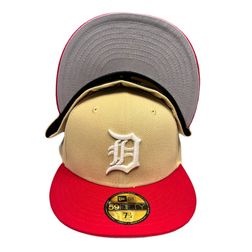 Detroit Tigers Vegas Gold Two Tone 2000 Side Patch Gray UV New Era 59FIFTY Fitted Hat