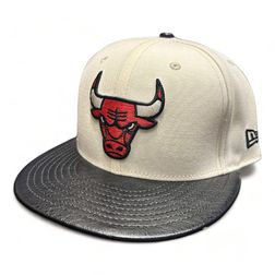 Chicago Bulls Chrome Black Leather Visor New Era 59FIFTY Fitted Hat