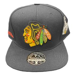 Chicago Blackhawks Black 2013 Stanley Cup Champs Patch Mitchell & Ness NHL Dynasty Fitted Hat