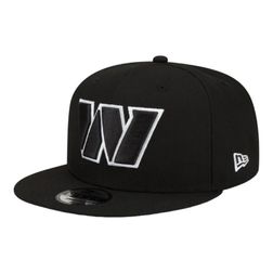 Washington Commanders Black and White Basic New Era 9FIFTY Snapback Hat