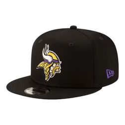 Minnesota Vikings Black Team Color Basic New Era 9FIFTY Snapback Hat