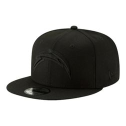 Los Angeles Chargers Black on Black Basic New Era 9FIFTY Snapback Hat