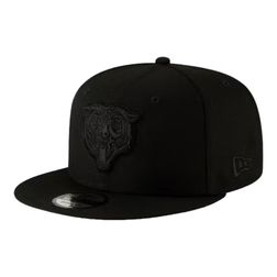 Chicago Bears Bear Logo Black on Black Basic New Era 9FIFTY Snapback Hat