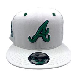 Atlanta Braves White 1877 Tomahawk Patch Kelly Green UV New Era 9FIFTY Snapback Hat