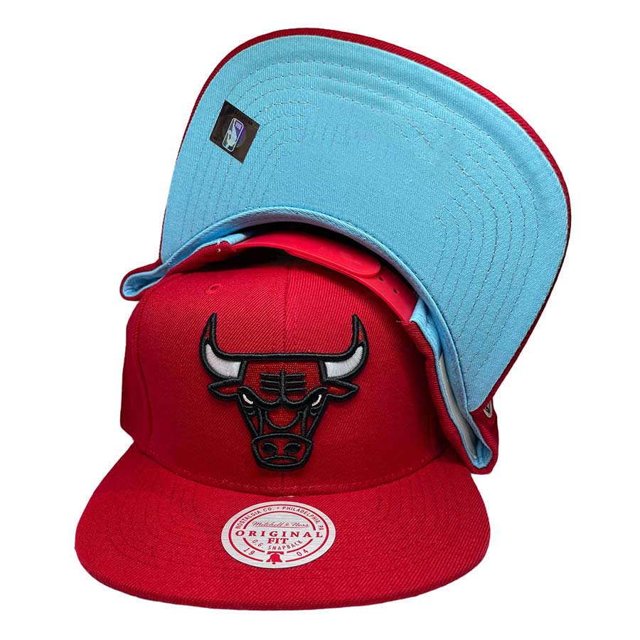 Mitchell & Ness Chicago Bulls Snapback Hat Cap White/Red/Black Letter & Red  Logo