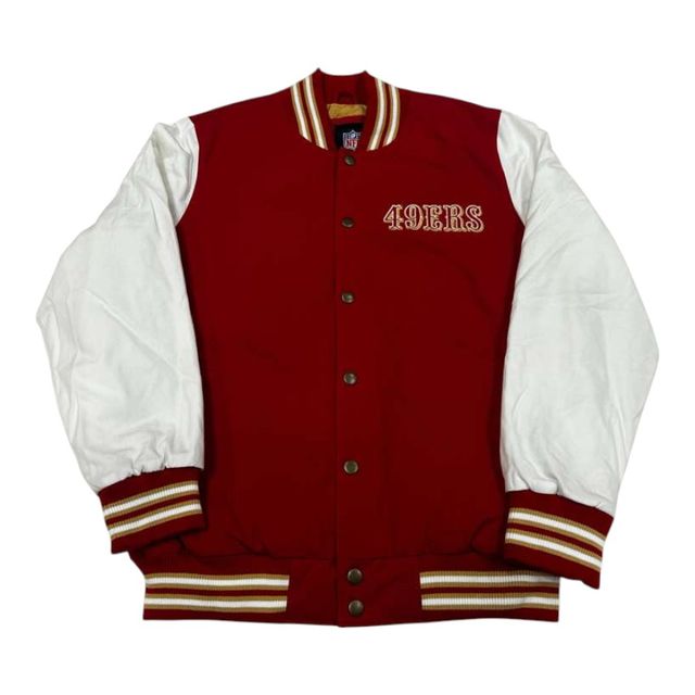 Sports Merchandise Clothing Stores - Shop NFL, NBA, MLB & NHL Fan
