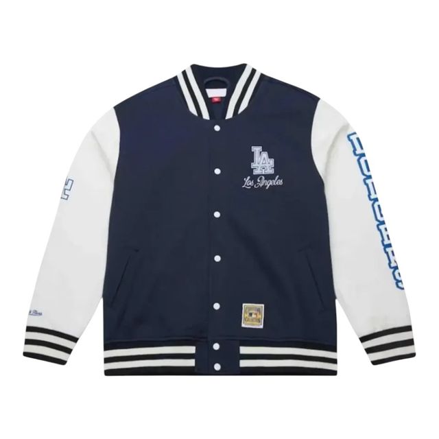 Sports Merchandise Clothing Stores - Shop NFL, NBA, MLB & NHL Fan