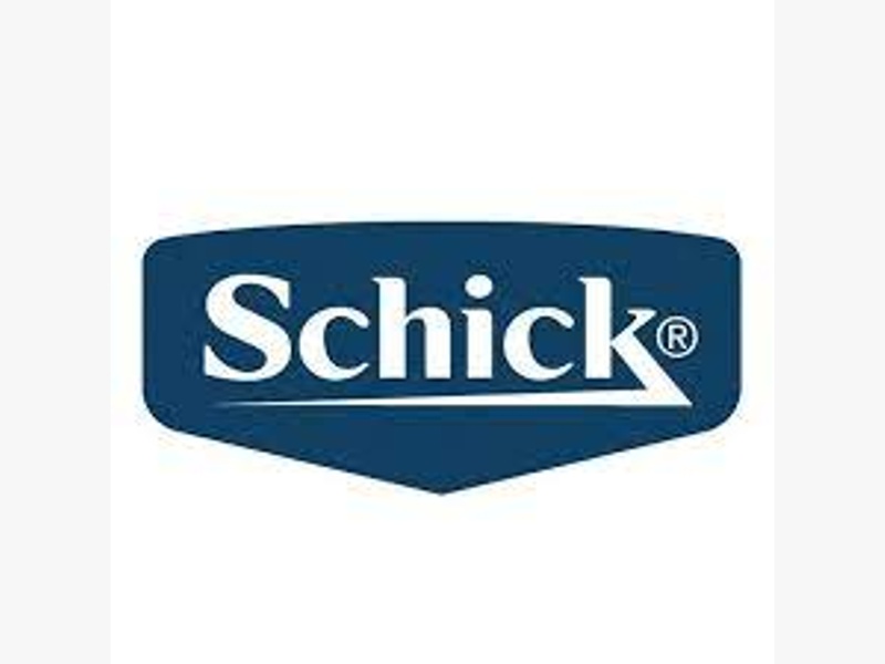 Schick intuition shaving razor and foaming mousse with aloe vera and vitamin e - 3 pieces Schick intuition shaving razor and foaming mousse with aloe vera and vitamin e - 3 pieces