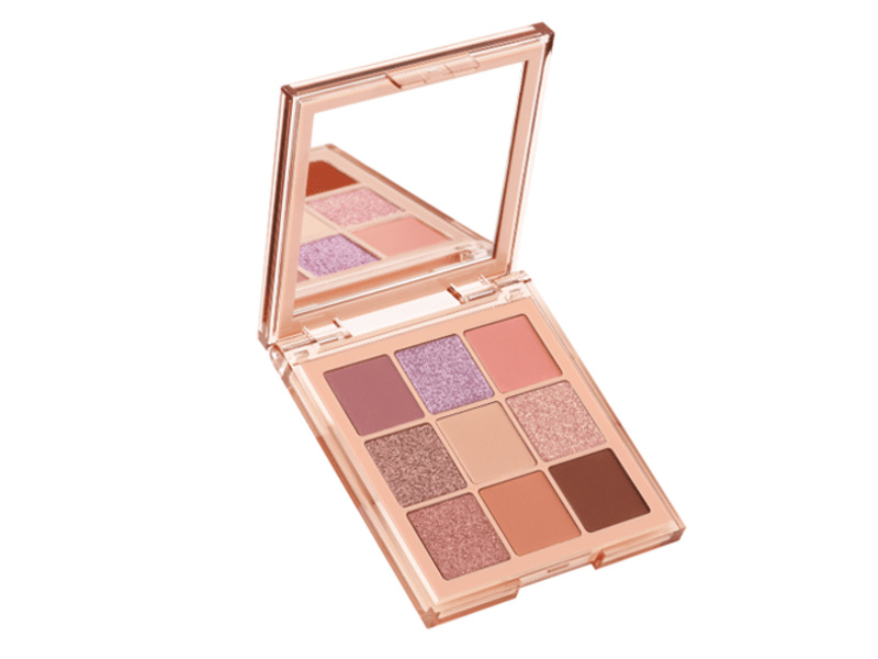 Huda beauty light nude obsessions eyeshadow palette