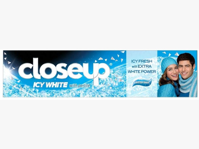 Closeup toothpaste icy white winterblast 100ml