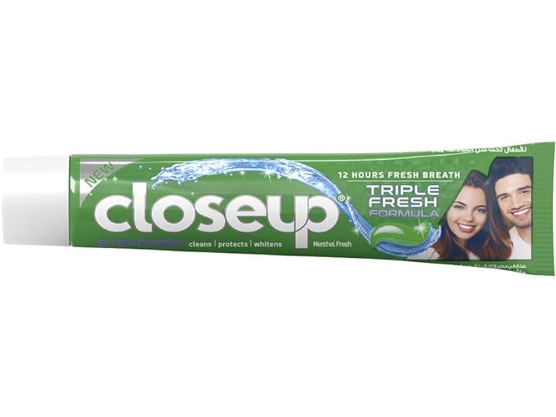 Closeup toothpastes triple fresh formula 25 ml green