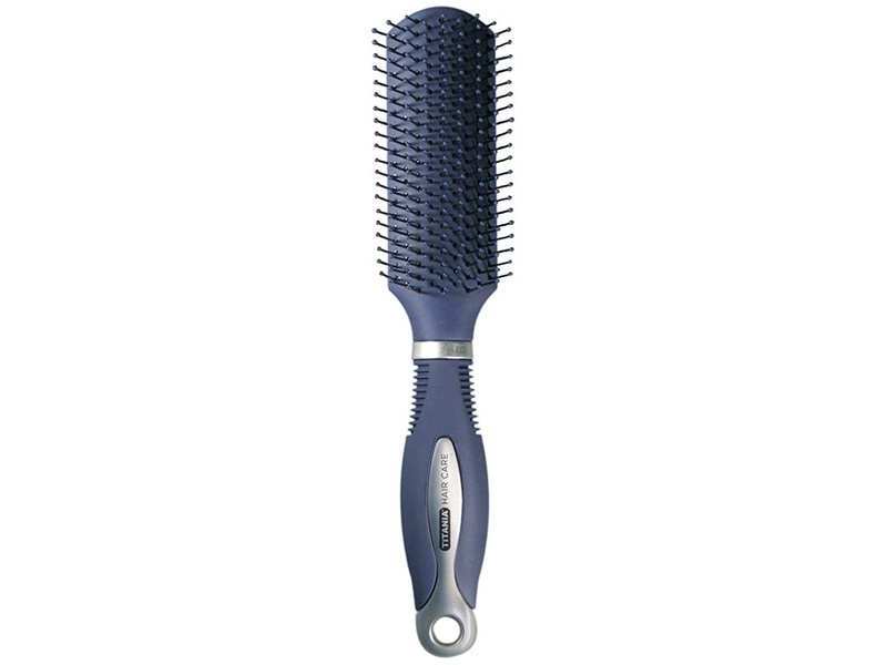 Titania hair brush 1656