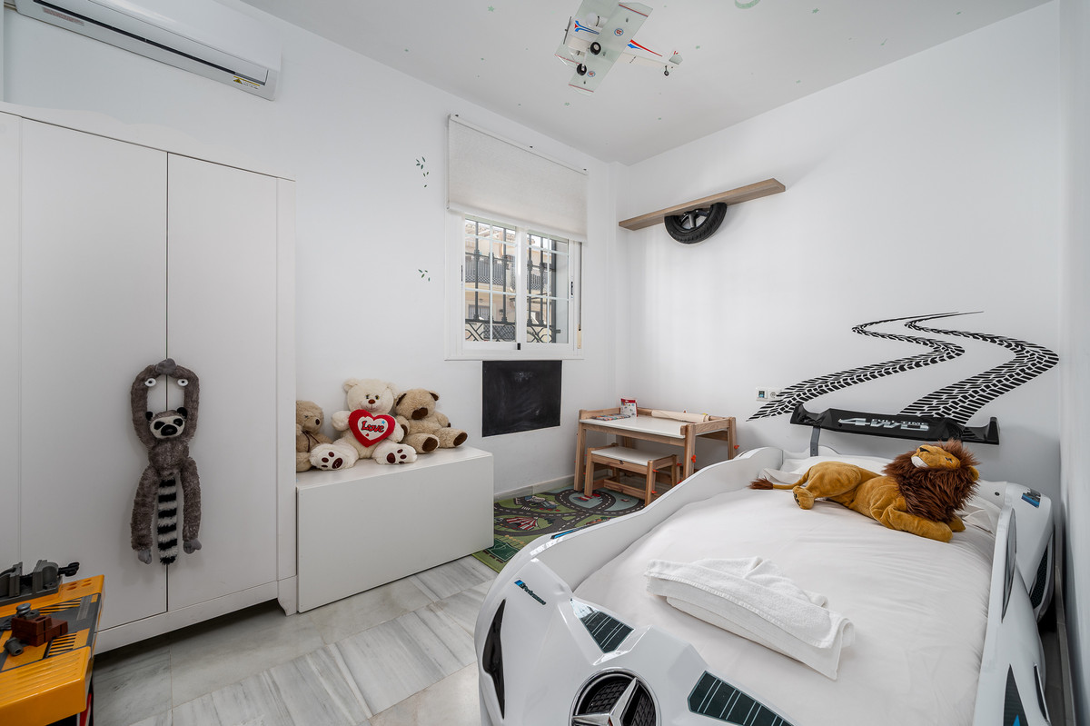 3 Bedroom Townhouse in La Noria, Nerja - 18