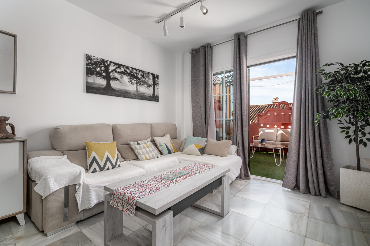 3 Bedroom Townhouse in La Noria, Nerja - 9