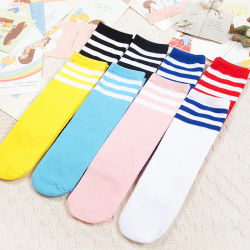 Calcetines hasta la rodilla para niños y niñas, con rayas de fútbol, deportivos, estilo clásico, blancos, para skate, para niños, bebés, largos, para animar.