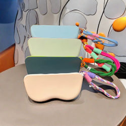 Bolsa de silicona portátil para gafas con correa para la muñeca, funda protectora para gafas de sol, bolsa impermeable para gafas de miopía, bolsa de almacenamiento para gafas