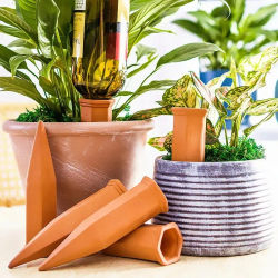 2 paquetes de estacas de autorriego para plantas, dispositivos de riego automático de terracota, sistema de riego automático para interiores/exteriores