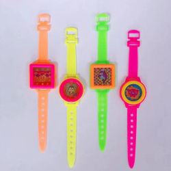 Reloj de juguete de colores para niños, juguete Transformable con patrón de 12 piezas, fiesta de cumpleaños regalo para, decoración de Baby Shower, paquete de regalo de Piñata