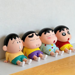 Figuras de crayón Shin-Chan, soporte para teléfono de juguete, adornos de escritorio de Anime Kawaii, soporte para teléfono de televisión, decoraciones bonitas para muñecas