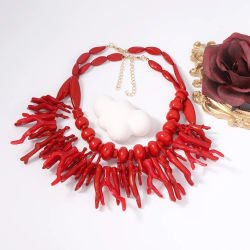 Ventas transfronterizas de estilo bohemio, collar de coral de resina de doble capa, planta con personalidad a la moda para mujer, gótico rojo para halloween