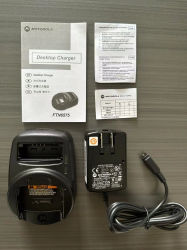 Cargador Original MOTOROLA MTP850 FTN6575A cargador de batería walkie-talkie, base de carga de cable, MTP830, carga de línea recta MTP810