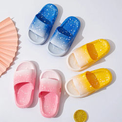2026 Nuevas zapatillas de verano con gradiente para niños, sandalias y zapatillas para niños y niñas, muebles para el hogar de interior y exterior