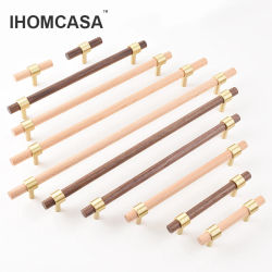Manijas de madera de haya negra de varios tamaños. manijas de cajones. manijas de puertas de muebles de cocina dorados. perillas de armarios de latón. manijas de madera de armarios.