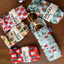 Bolsa de almacenamiento de gafas Kawaii Miffy, gafas de sol de conejo bonitas, bolsa protectora de gafas de sol de dibujos animados con atracción magnética, juguete de regalo