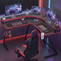 HOMCOM Escritorio Esquinero con Enchufes y Soporte para Monitor 128x128 cm Negro