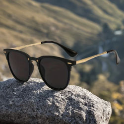 Gafas de sol con montura metálica de ojo de gato a la moda, gafas de sol de marca de diseñador para mujer, gafas de sol con remaches negros, gafas de ojo de gato para mujer UV400