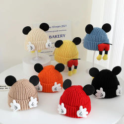 2025 Otoño e Invierno nuevos sombreros para niños lindos bebés de 2 a 7 años Color sólido gorros de punto cálidos y a prueba de frío
