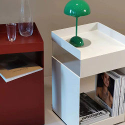 Mueble de Almacenamiento Multifuncional con Ruedas para Dormitorio y Sala de Estar, Mesita de Noche Empotrada