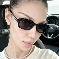 Gafas de Sol Vintage Pequeñas Cuadradas Triangulares para Mujer, Nuevas Gafas de Sol de Moda con Remaches Degradados de Leopardo Negro para Hombre, Lentes de Sol para Conducir al Aire Libre